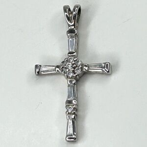 Sterling Silver Cross Baguette And Round Glass Stones Unisex